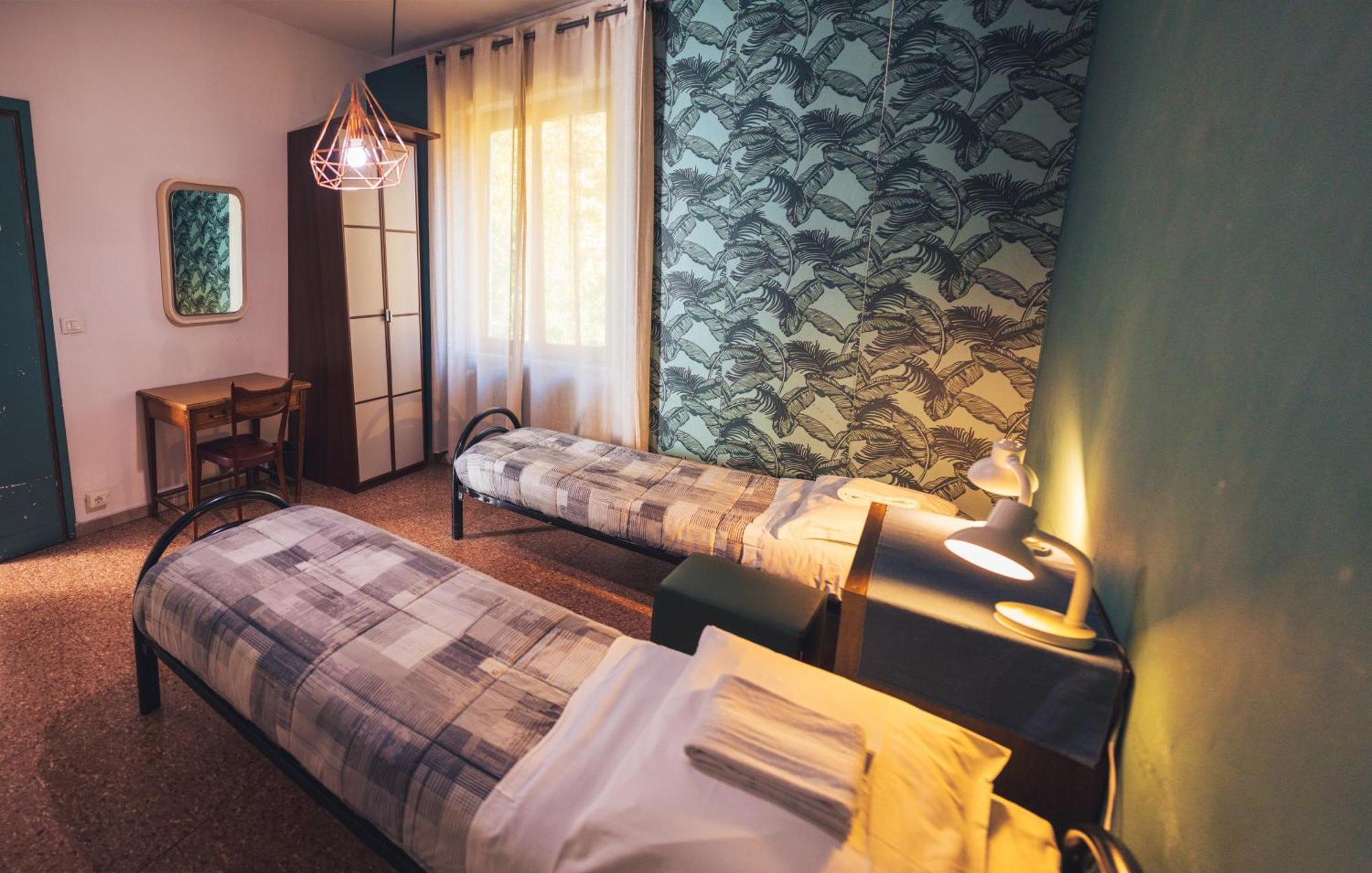 Zweibettzimmer mit Gemeinschaftsbad